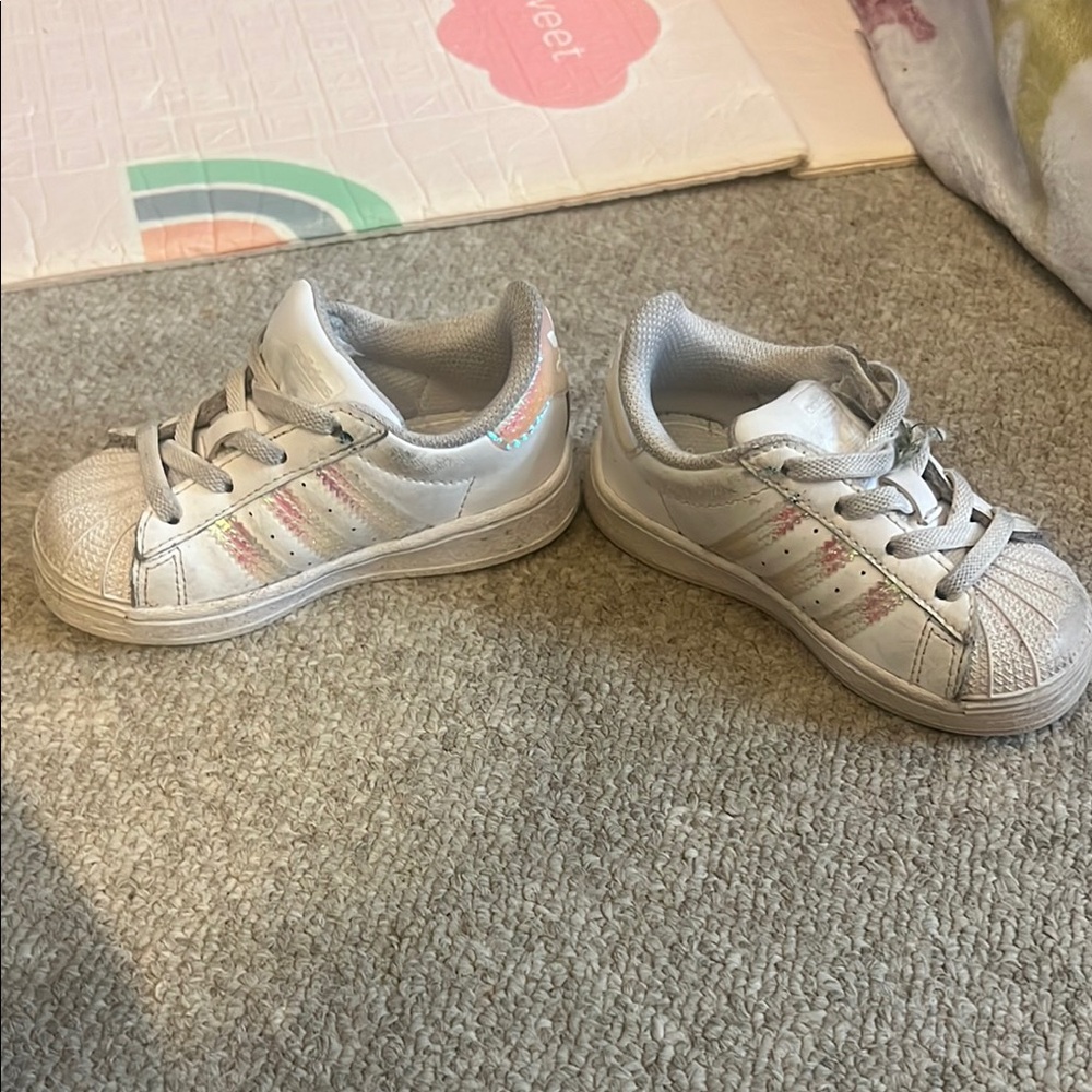 Adidas white Sneakers with Classic Shell Toe - Picture 4 of 7